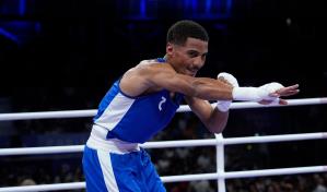 Junior Alcántara inicia con victoria en Campeonato Mundial de Boxeo Liverpool 2025