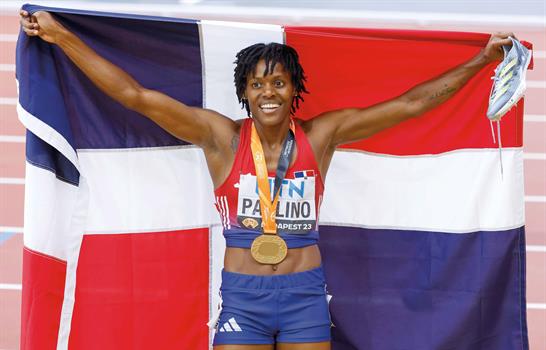 Marileidy Paulino logra plata en los 400 metros del Mundial con récord nacional
