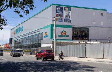 Mived cierra comercios por violaciones a normas - Diario Libre