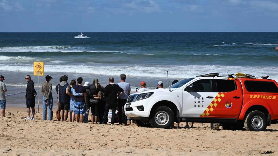 Un surfista muere tras ser atacado por un tiburón en una playa del norte de Sídney Un surfista muere tras ser atacado por un tiburón en una playa del norte de Sídney
