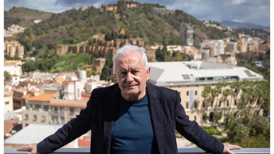 El cantante español Víctor Manuel anuncia su primer disco después de siete años