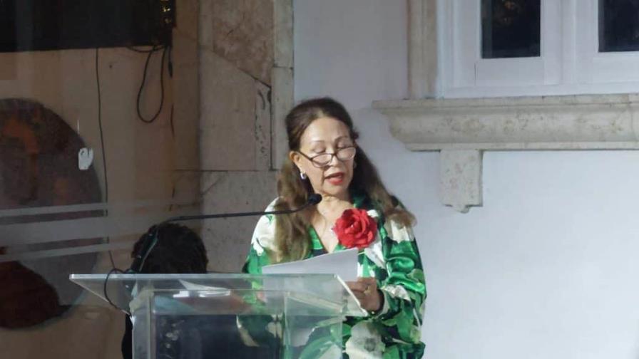Voces poéticas dominicanas de antología internacional se presentan en Santo Domingo