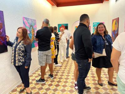Artistas plásticos dominicanos inauguran exposición en PR