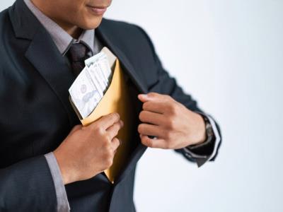 Caen las denuncias por fraude hacia inmigrantes indocumentados