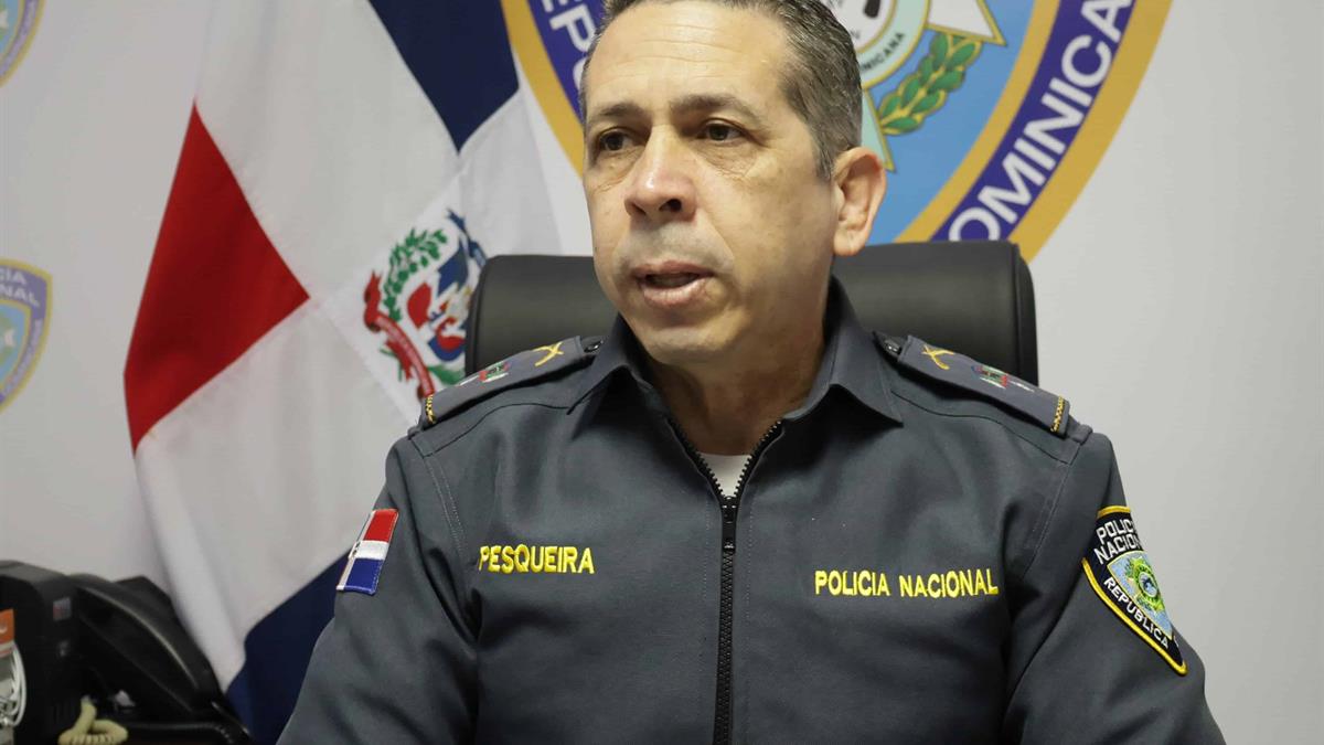 Policía Nacional suspende coronel por agresión a joven en Los Mina