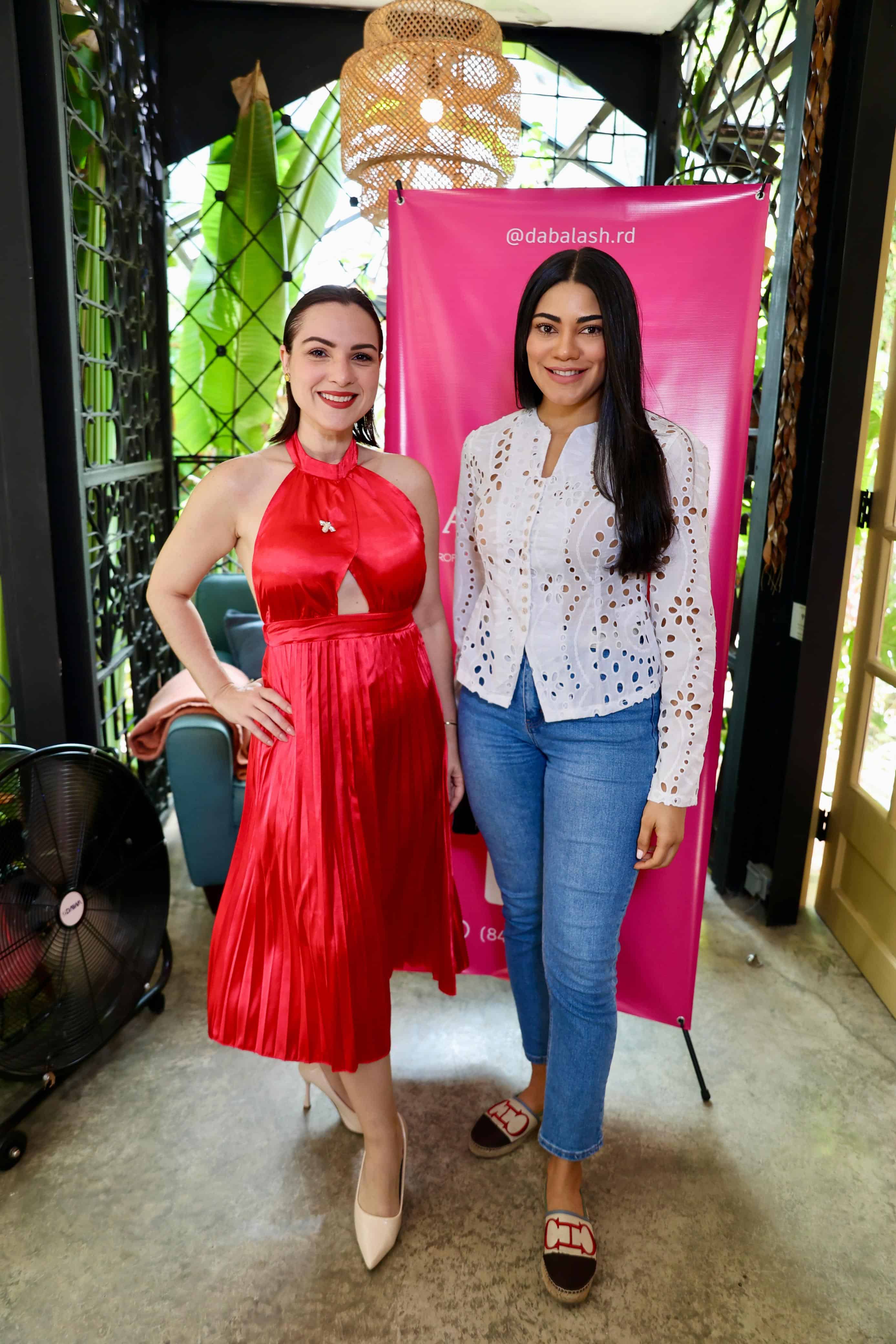 Katouska Licairac y Gabriela Melo.