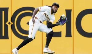 Oneil Cruz no responde con el madero de cara a su primer arbitraje salarial