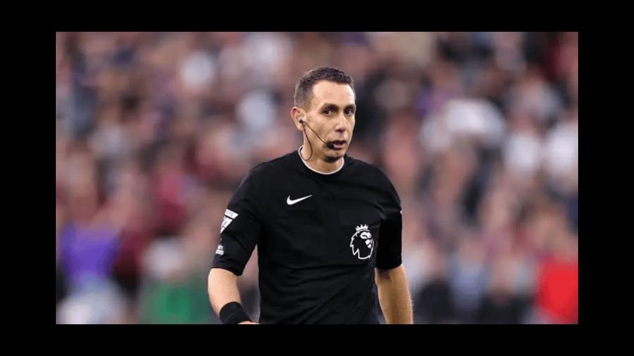Exárbitro de Premier League acusado de poseer material pornográfico infantil Exárbitro de Premier League acusado de poseer material pornográfico infantil