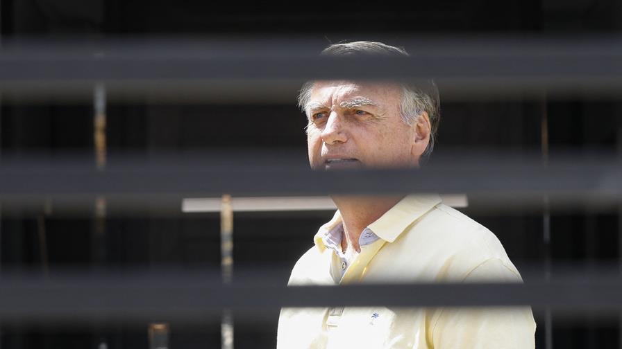 Uno de los jueces abre una brecha al absolver a Bolsonaro del intento de golpe