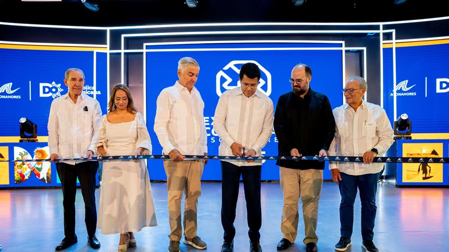 Presidente de Asonahores: el turismo aporta uno de cada diez pesos al fisco Presidente de Asonahores: el turismo aporta uno de cada diez pesos al fisco