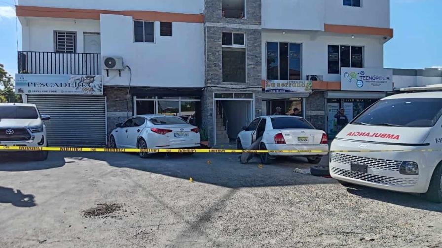 Cinco presuntos delincuentes abatidos en intercambio de disparos con la Policía en Santiago