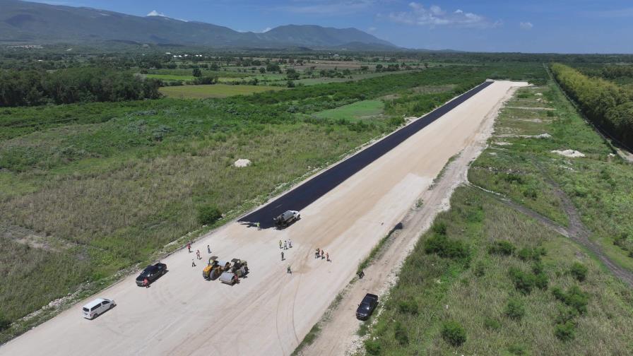 Aeropuerto doméstico de San Juan se encuentra en fase de asfaltado de su pista