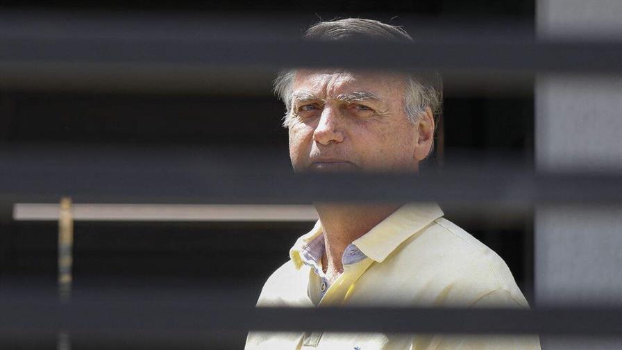 Bolsonaro, ingresado al hospital tras sentirse mal en su prisión domiciliaria