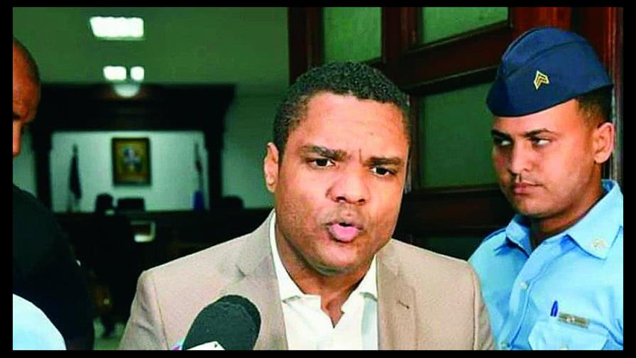 Escándalos han cuestionado todo el proceso penal contra exembajador Donni Santana