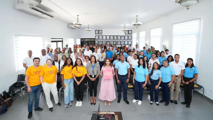 Gobierno concluye gira nacional "República de Ideas" con participación en siete provincias