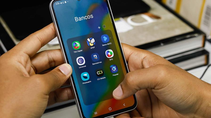 Cada vez menos usuarios acuden a las sucursales bancarias por la banca digital Cada vez menos usuarios acuden a las sucursales bancarias por la banca digital