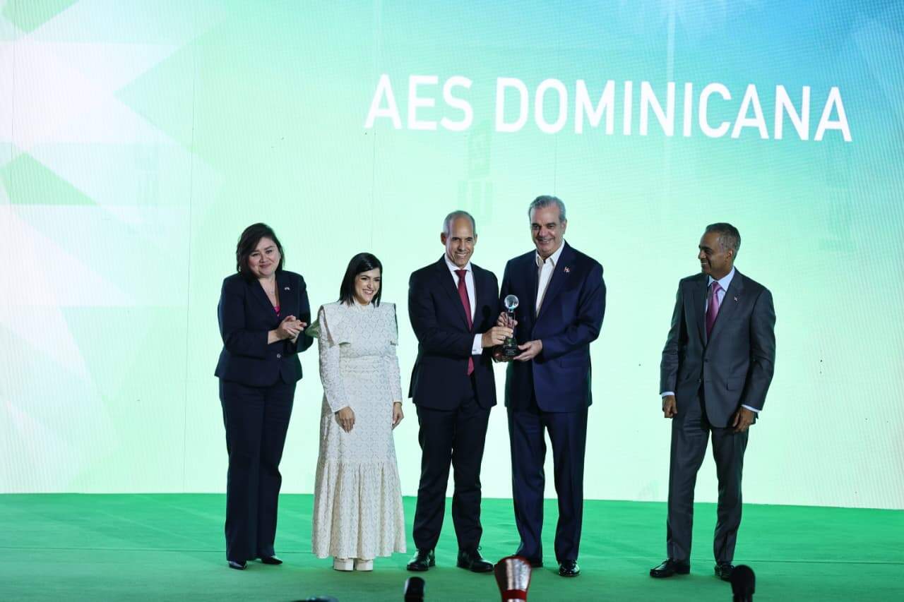 AES Dominicana obtuvo reconocimiento en la categoría Energía.