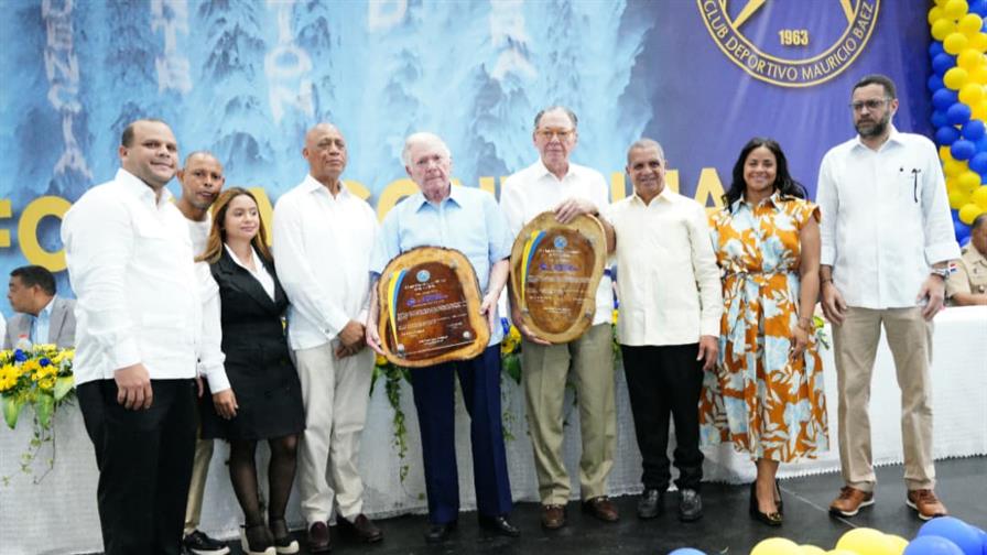 Club Mauricio Báez celebra 62 aniversario