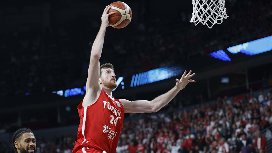 Turquía y Alemania se medirán en la gran final del Eurobasket Turquía y Alemania se medirán en la gran final del Eurobasket