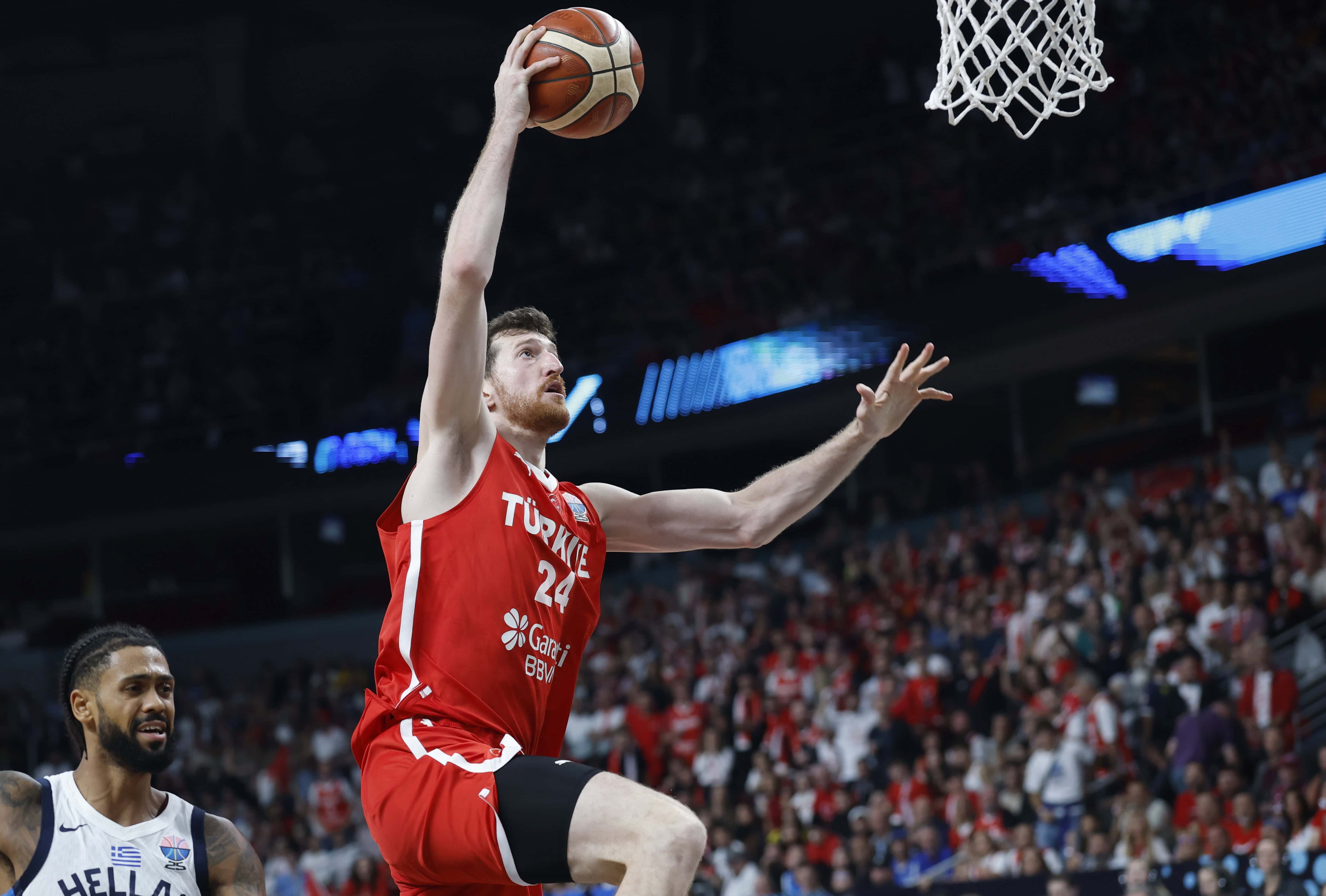 Turquía y Alemania se medirán en la gran final del Eurobasket Turquía y Alemania se medirán en la gran final del Eurobasket