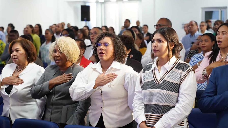 Educación integra a más de cinco mil nuevos docentes al Programa Nacional de Inducción 2025-2026 Educación integra a más de cinco mil nuevos docentes al Programa Nacional de Inducción 2025-2026
