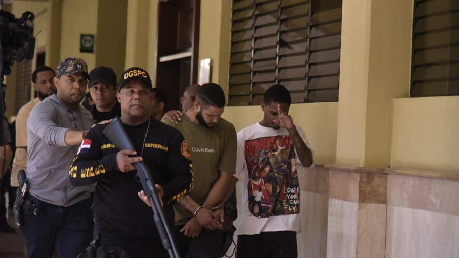 Tribunal retoma audiencia de coerción contra seis acusados de violar joven en Villa González Tribunal retoma audiencia de coerción contra seis acusados de violar joven en Villa González