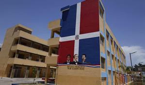 Gobierno inaugura comedor, cancha y dos aulas de la escuela Fray Ramón Pané 