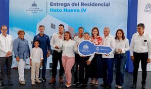 Gobierno entrega 608 apartamentos en Santo Domingo Oeste