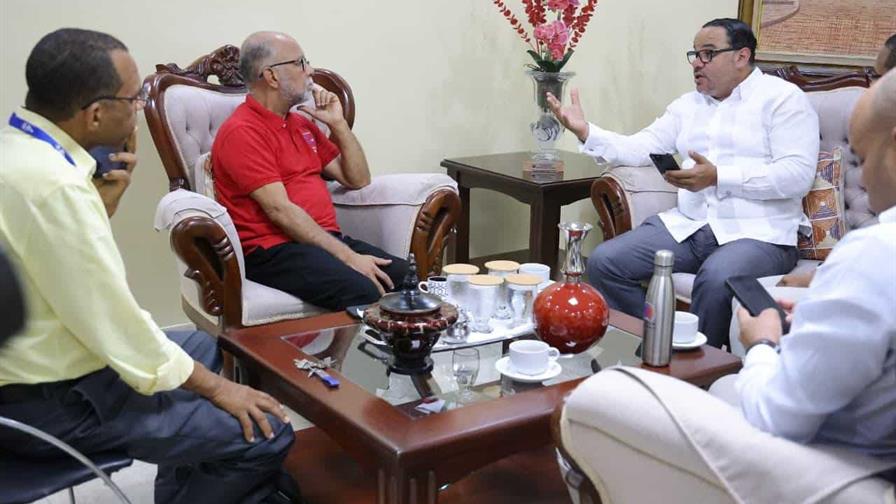 ADP reporta al Defensor del Pueblo las condiciones de inicio del año escolar