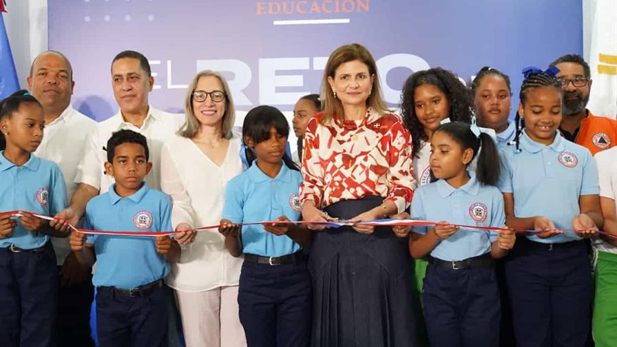 Educación entrega nuevas etapas de tres centros educativos para beneficiar a 2,000 estudiantes