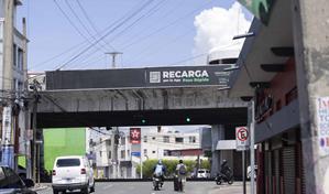 El monorriel de Santo Domingo pasaría seis metros por encima del elevado de la 27