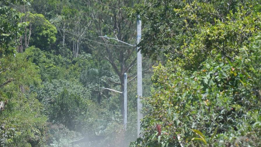 Gobierno entrega proyectos de electrificación rural en Ocoa y San Cristóbal
