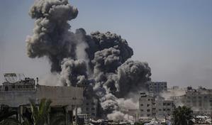 Israel mata a 68 palestinos el sábado y hiere a cerca de 350 en intensos bombardeos