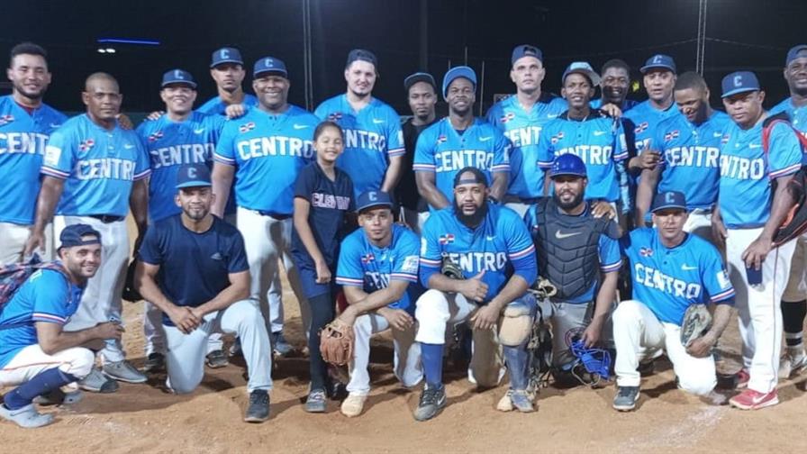 Liga Centro y Comercio en Marcha ganan y avanzan tras los campeonatos divisionales del softbol DN Liga Centro y Comercio en Marcha ganan y avanzan tras los campeonatos divisionales del softbol DN