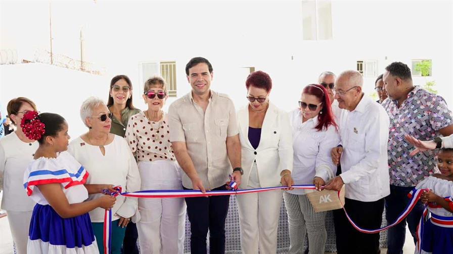 Ministro de Cultura inaugura la Academia de la Música Típica en Puerto Plata