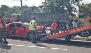 Accidente en autopista 6 de noviembre causa taponamiento en dirección a San Cristóbal