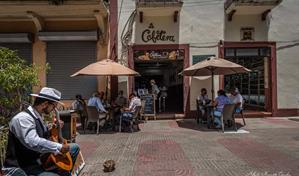 Un sorbo de historia: Café Santo Domingo restaurará "La Cafetera", punto de encuentro de El Conde