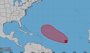 Vigilan onda tropical en el Atlántico que podría convertirse en depresión en esta semana
