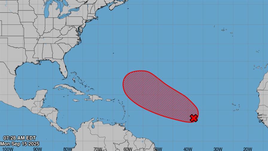 Vigilan onda tropical en el Atlántico que podría convertirse en depresión en esta semana Vigilan onda tropical en el Atlántico que podría convertirse en depresión en esta semana
