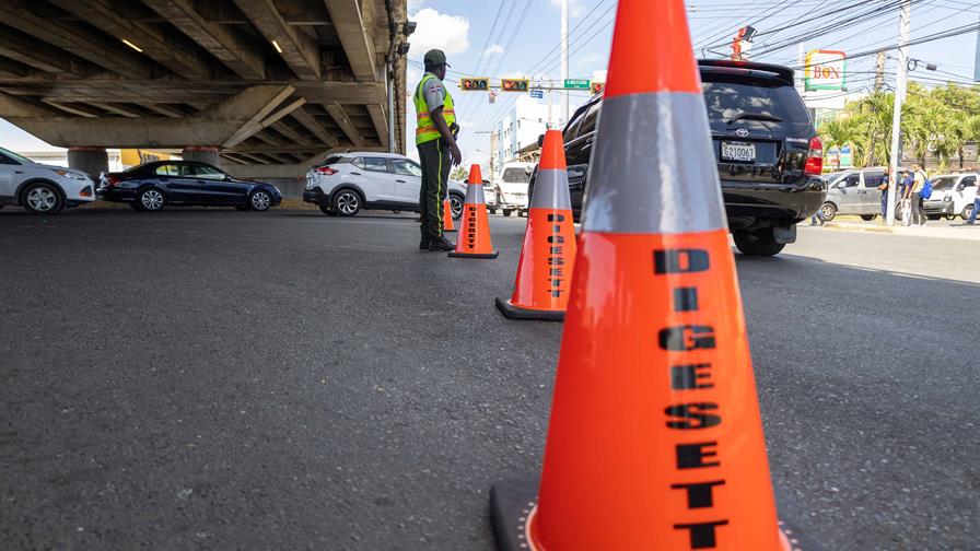 Rechazo a prohibición de giros en la Kennedy con Núñez por caos vehicular en sector Galá
