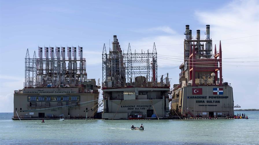 Karpowership solicita permiso ambiental para operar tercera barcaza de generación eléctrica en Azua