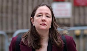 Fiscal de EE. UU. que llevó caso Epstein demanda al gobierno tras su despido