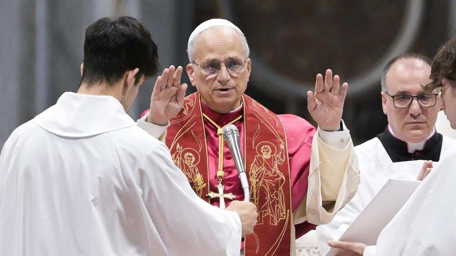 León XIV dice que la Iglesia se arrodilla con las víctimas de injusticias y abusos León XIV dice que la Iglesia se arrodilla con las víctimas de injusticias y abusos