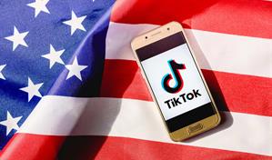 Trump firma orden ejecutiva que hace efectivo el funcionamiento legal de TikTok en EE. UU.