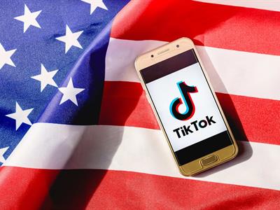 Trump hace efectivo el funcionamiento legal de TikTok en EEUU