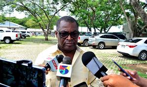 Arrestan a exalcalde y funcionarios en Juana Méndez por presunta corrupción