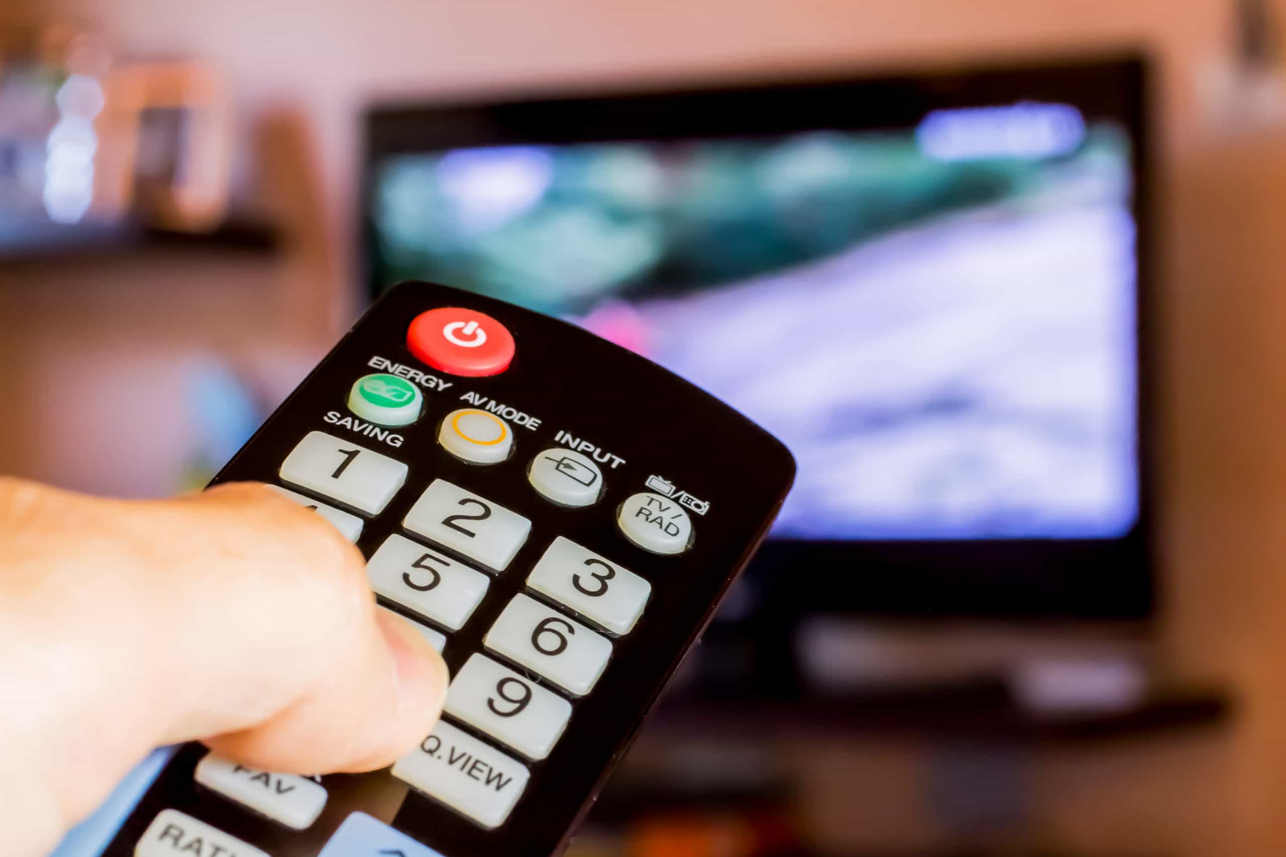Desmantelan red que revendía señales de TV y streaming con pagos en criptomonedas