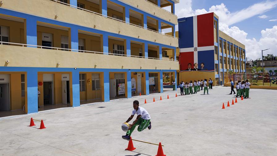 Educación física en la República Dominicana: una mirada a lo público y lo privado