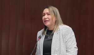 Diputada llora a Vladimir Estévez muerto por la Policía: No quiero un minuto de silencio