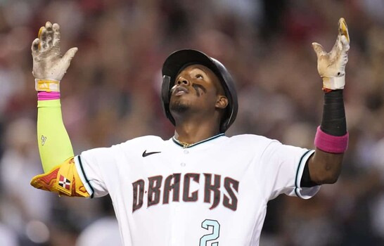 Geraldo Perdomo decide con un doble el triunfo 1-0 de Diamondbacks sobre Rangers